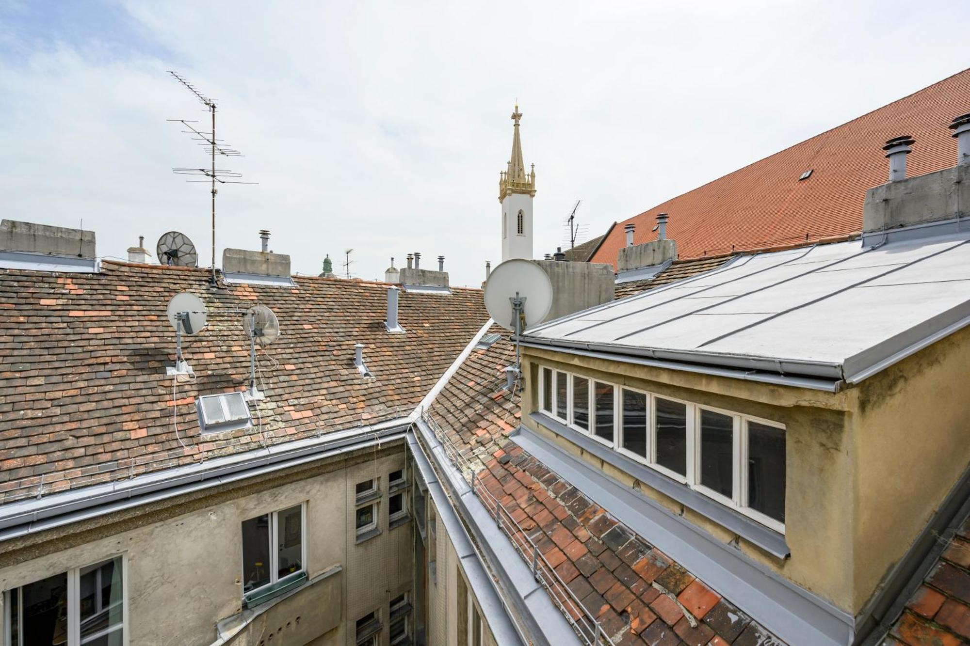 Palais Palffy Suits Вена Экстерьер фото