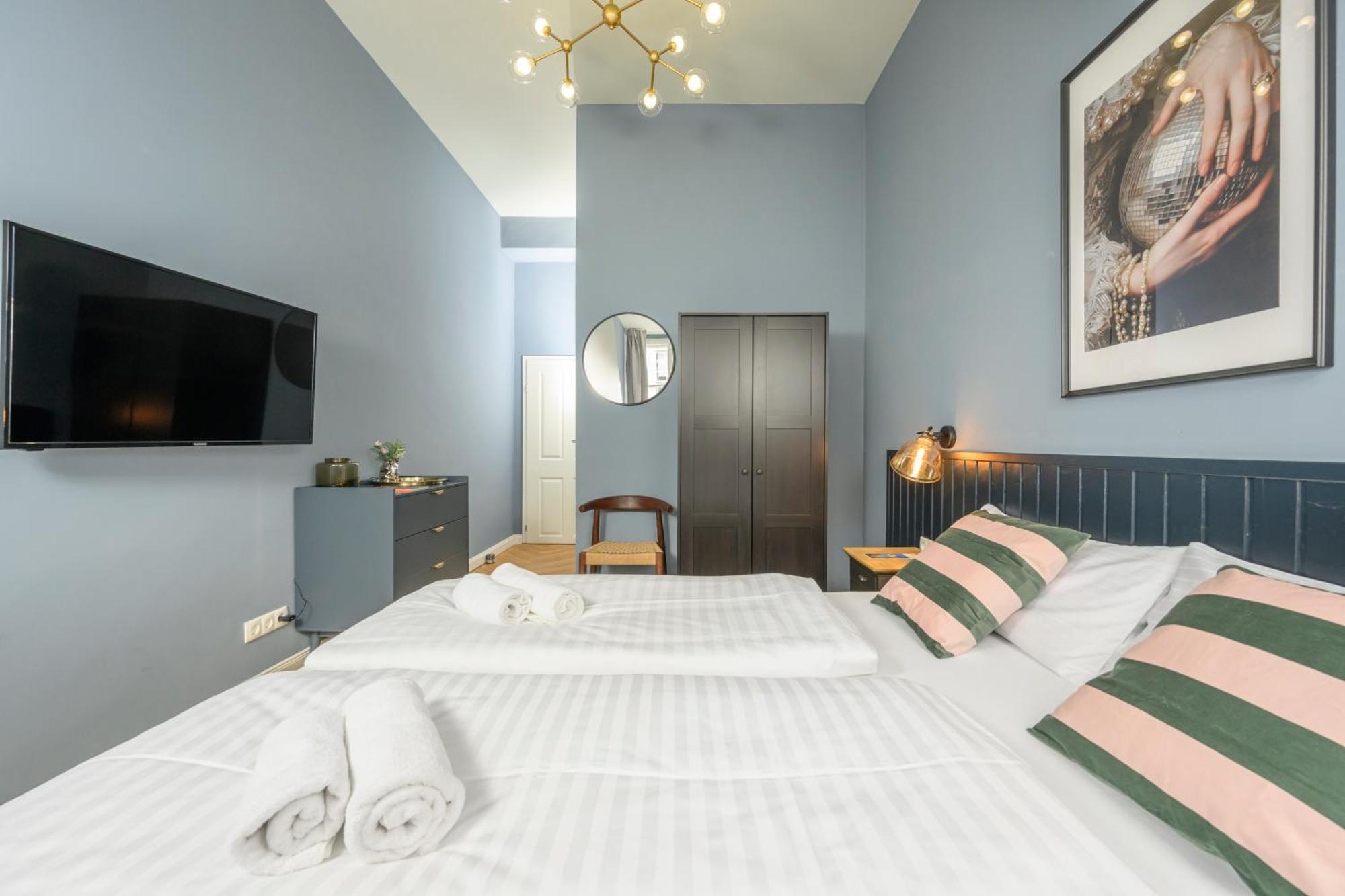 Palais Palffy Suits Вена Экстерьер фото