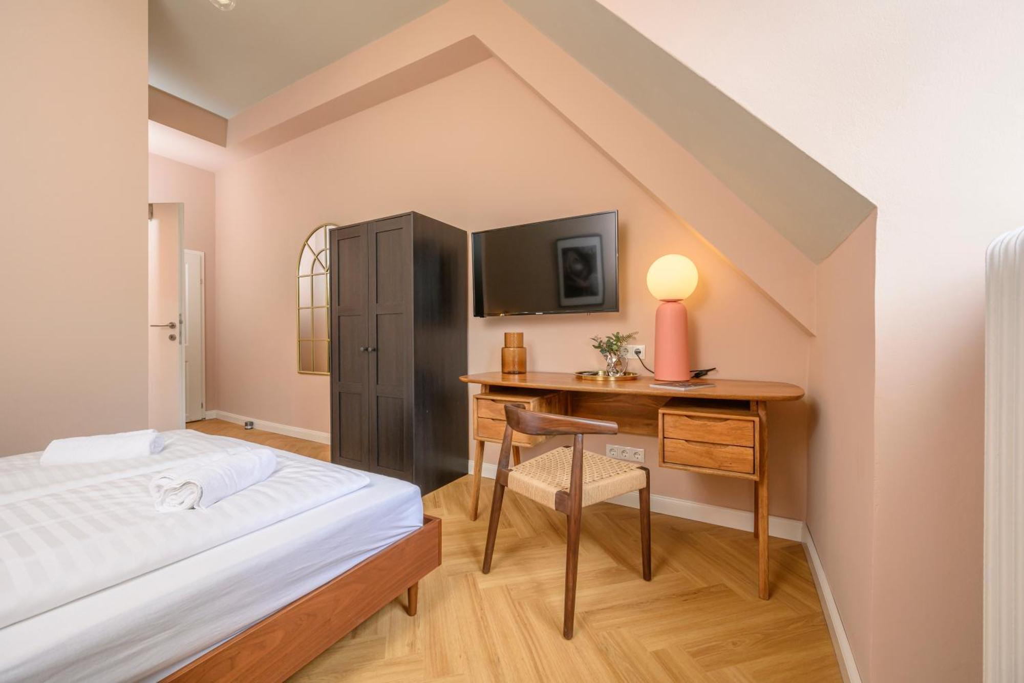 Palais Palffy Suits Вена Экстерьер фото