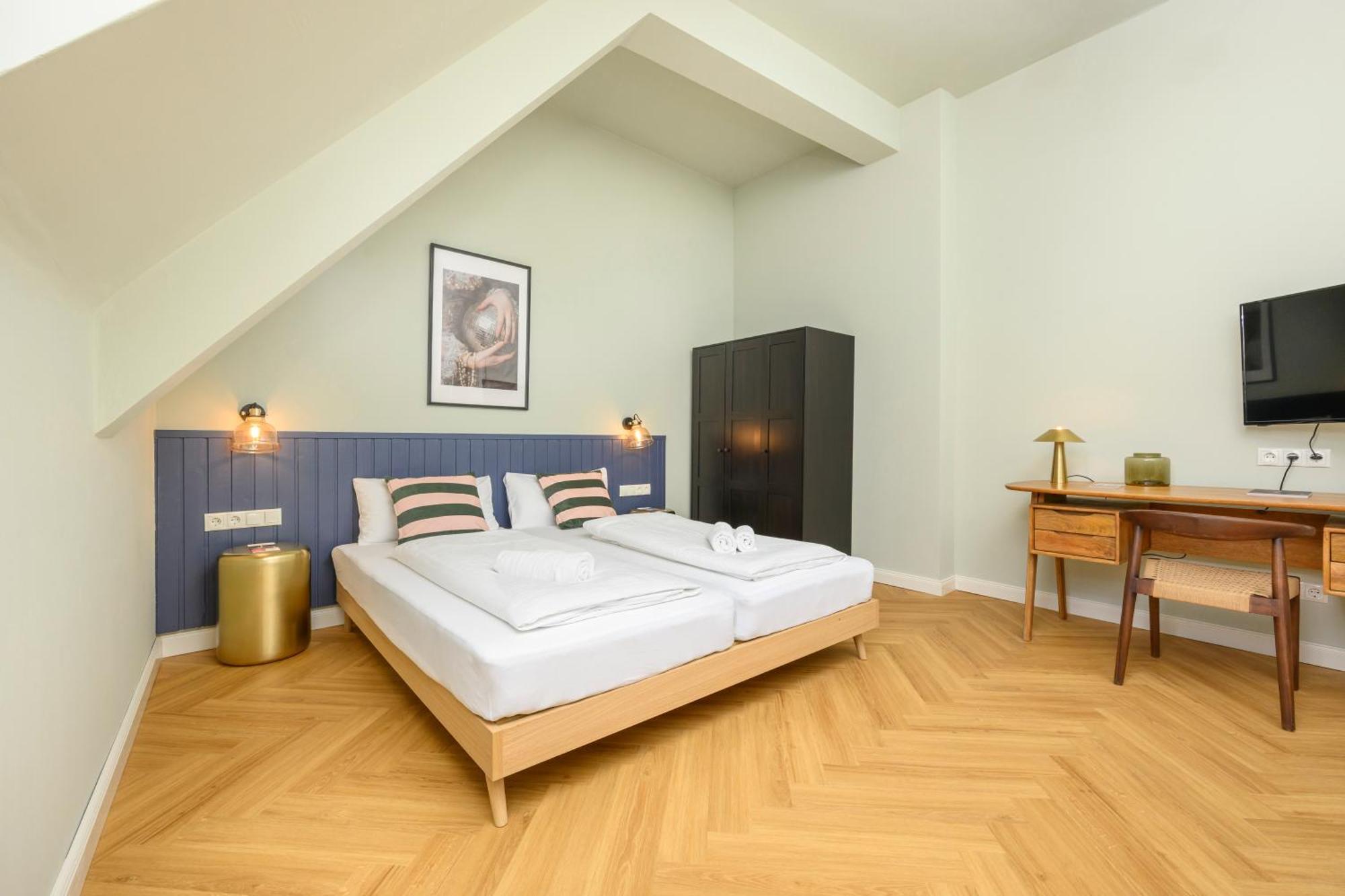 Palais Palffy Suits Вена Экстерьер фото